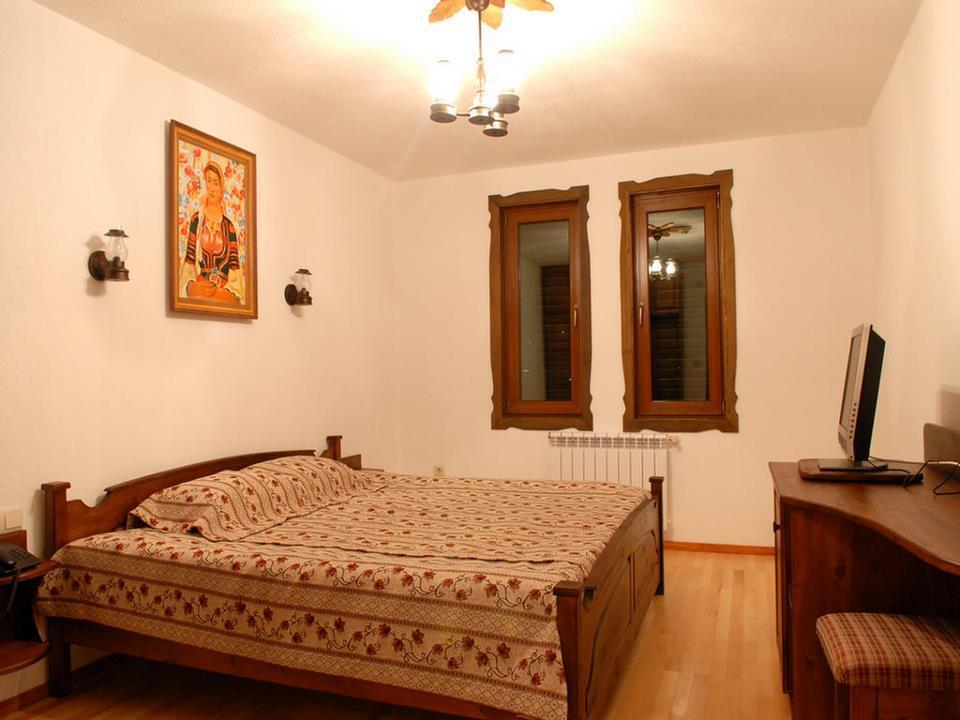 Hotel Pirinski Han - Old Adjev Han Sandanski Buitenkant foto